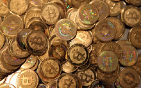 Bitcoin lần đầu vượt mốc 20.000 USD